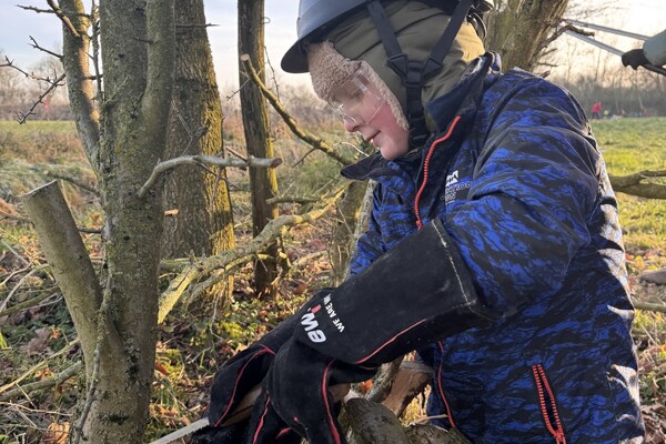 Ouder-kind workshop Maasheggenvlechten